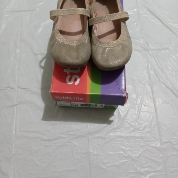 Stride Rite - Picture 5 of 7